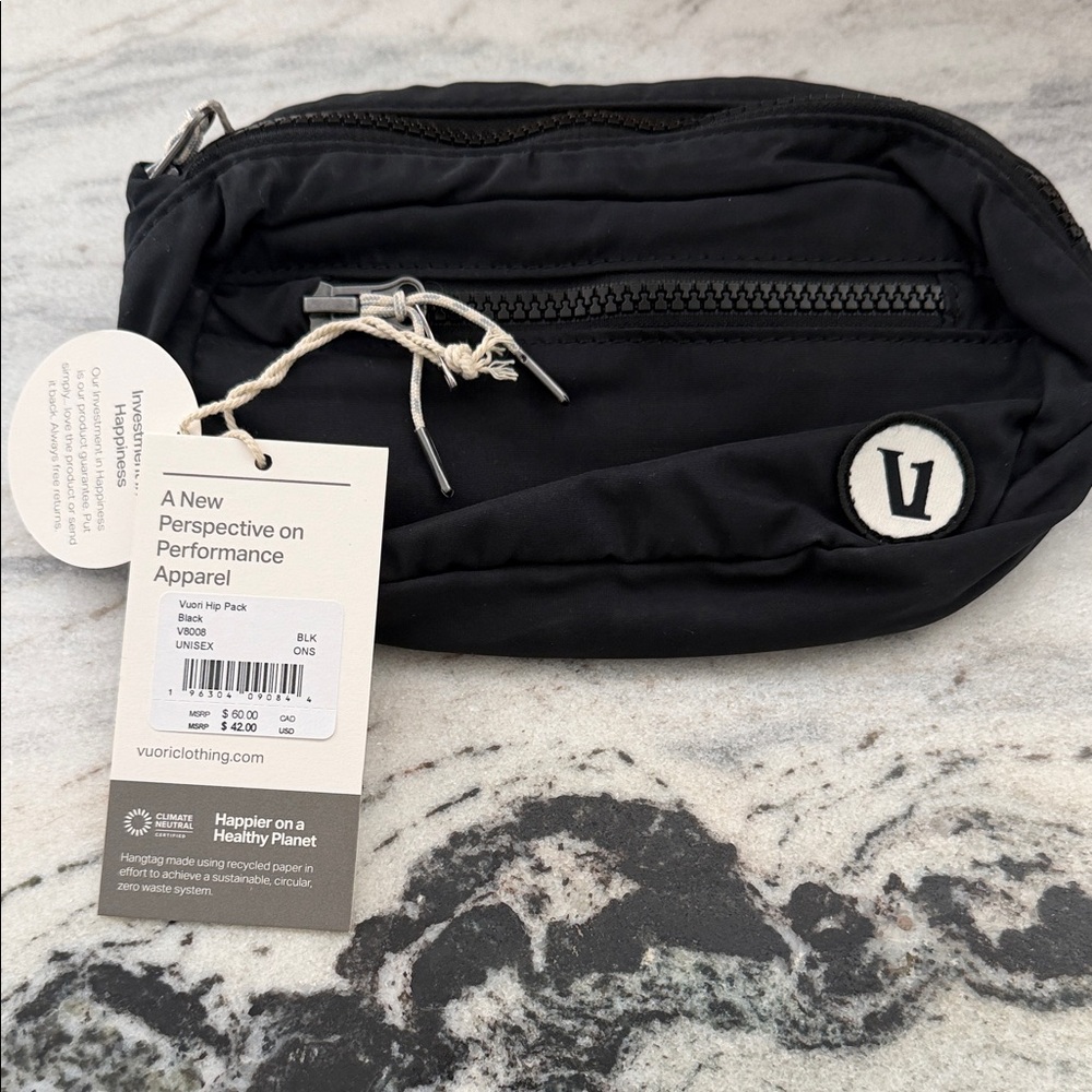 Vuori Black Mini Bag